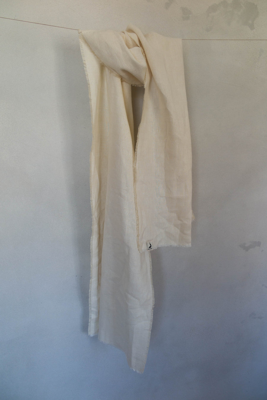 WHITE WIDE SHAWL