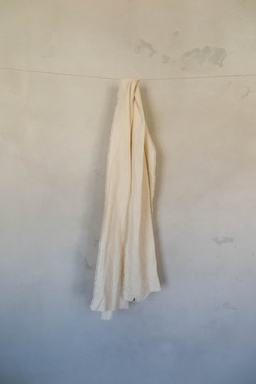 WHITE WIDE SHAWL